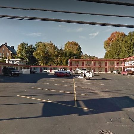Holiday Motel Waynesburg Extérieur photo